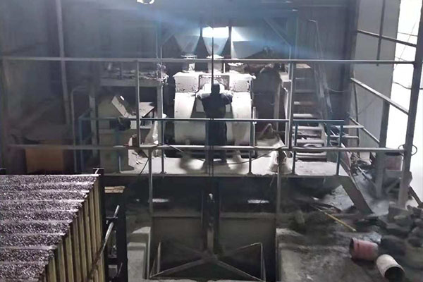 輕質(zhì)隔墻板設(shè)備生產(chǎn)線