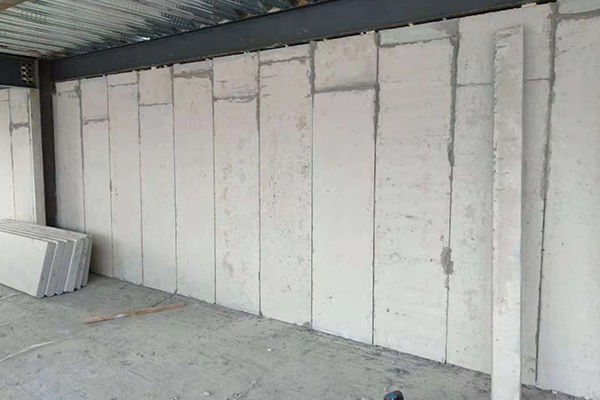 瀛海19城銷售中心輕質(zhì)隔墻板施工現(xiàn)場