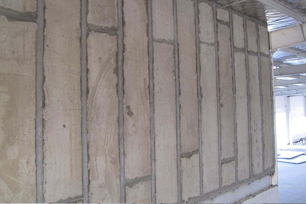 輕質(zhì)隔墻板